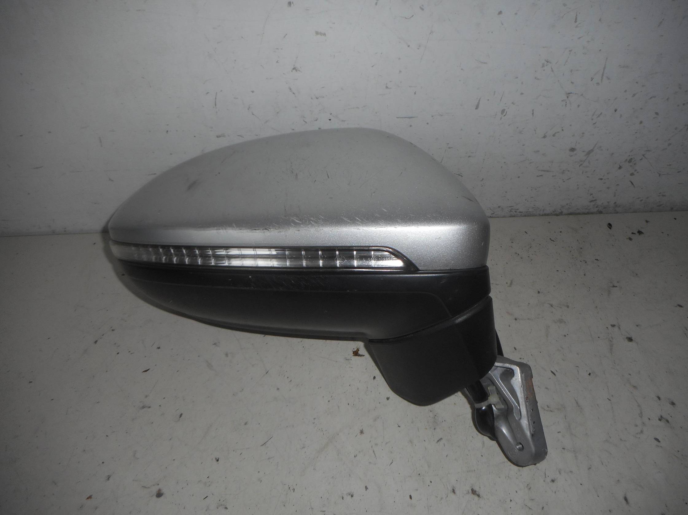 Retrovisore est. regolaz. elettr. dx.